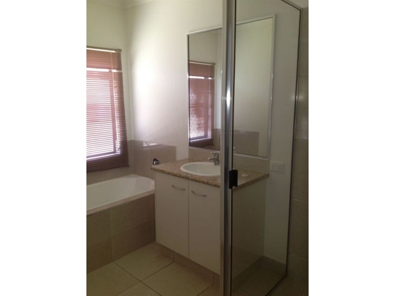 23 Deedes Crescent, Bushland Beach QLD 4818