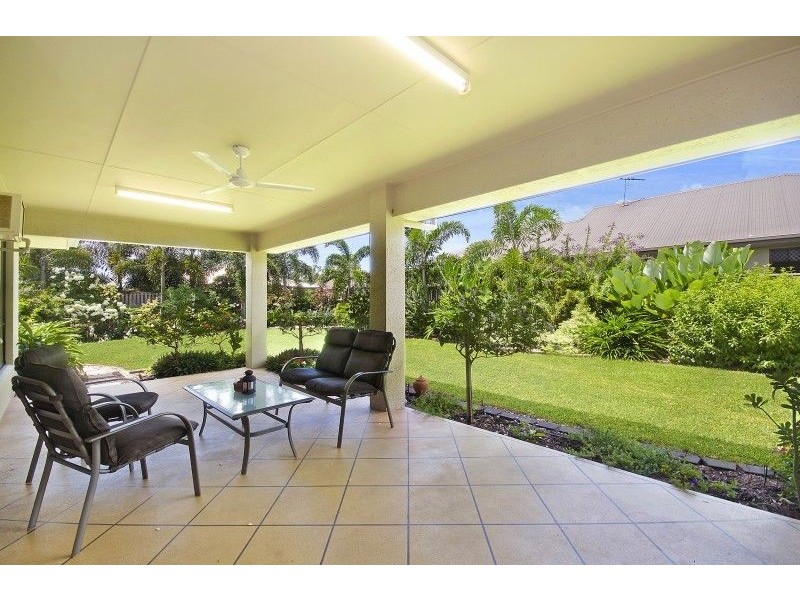 12 Anchorage Circuit, Bushland Beach QLD 4818