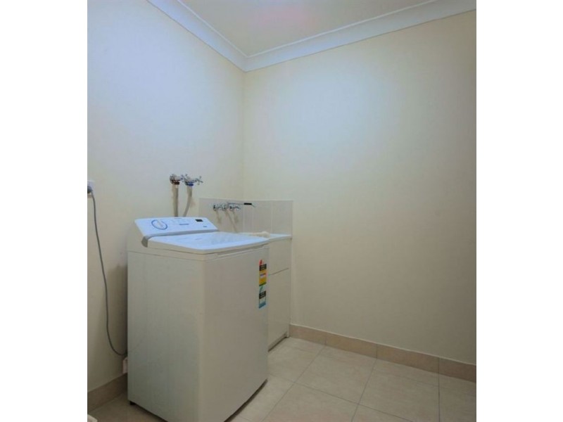 48 Beach Oak Avenue, Mount Low QLD 4818