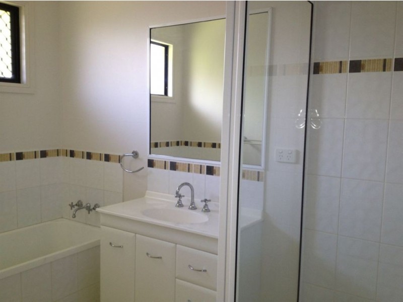 10 Mentmore Court, Bushland Beach QLD 4818