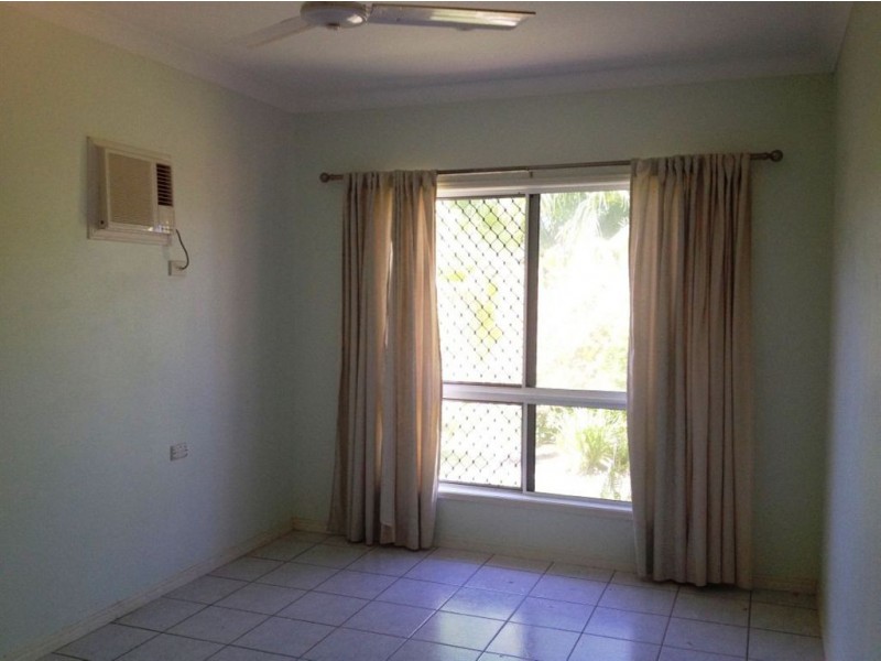 16 Lasindra Court, Bushland Beach QLD 4818