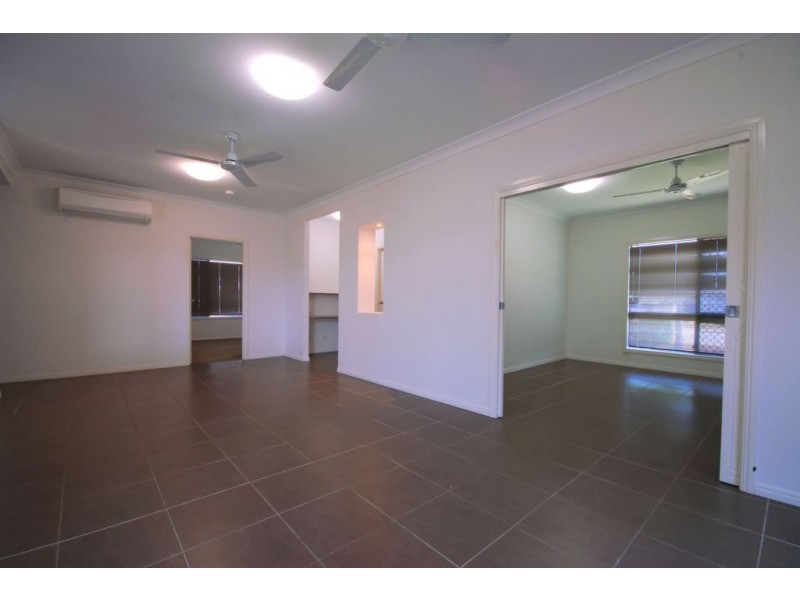 143 Daintree Drive, Bushland Beach QLD 4818