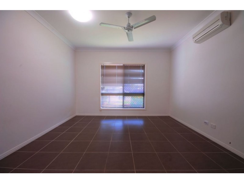 143 Daintree Drive, Bushland Beach QLD 4818