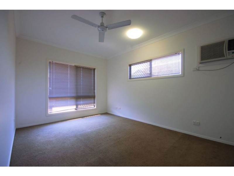 143 Daintree Drive, Bushland Beach QLD 4818