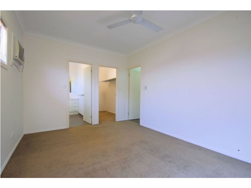 143 Daintree Drive, Bushland Beach QLD 4818