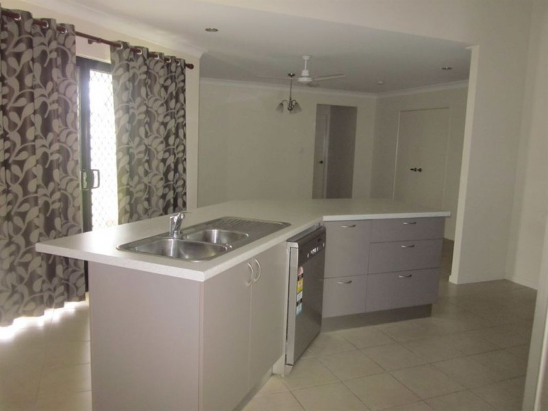 10 Lashmar Crescent, Deeragun QLD 4818