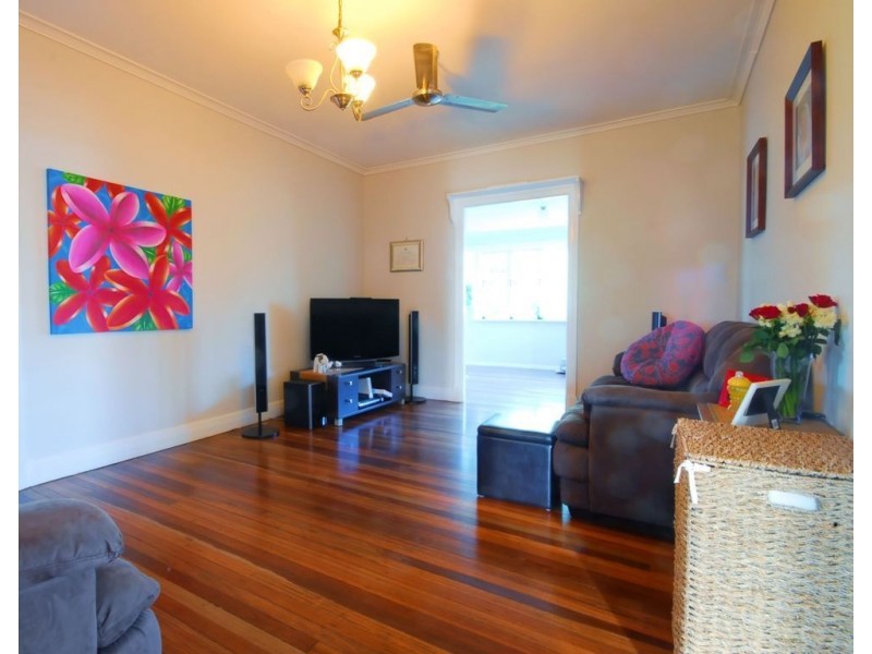 81 Mystic Ave, Balgal Beach QLD 4816