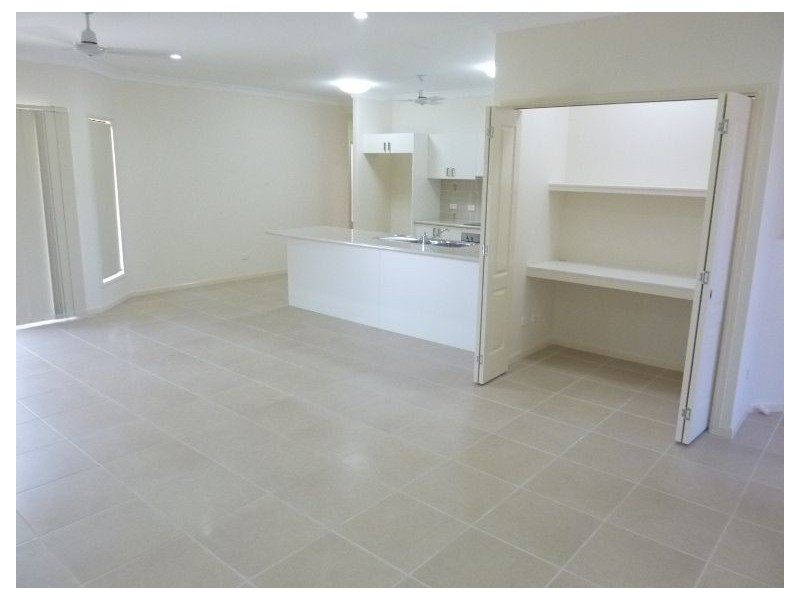 4 Oculina Street, Burdell QLD 4818