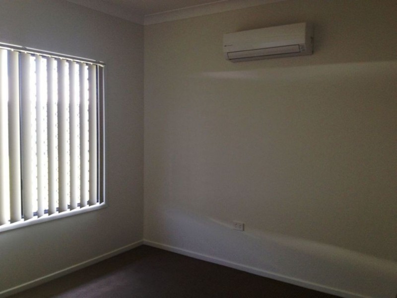 13 Barratonia Way, Mount Low QLD 4818