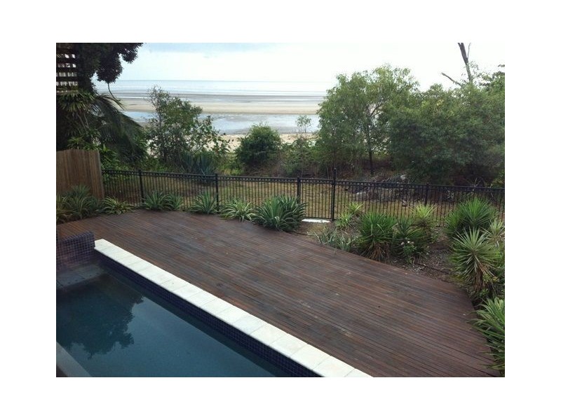 28B Jamaica Cres, Bushland Beach QLD 4818