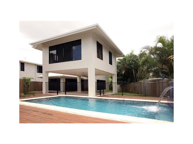 28B Jamaica Cres, Bushland Beach QLD 4818