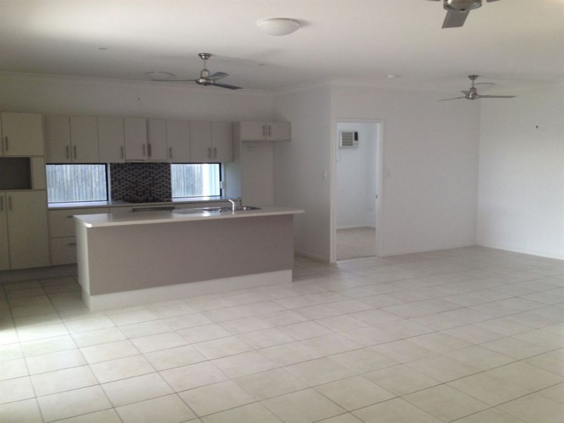 69 Lady Musgrave Circuit, Burdell QLD 4818