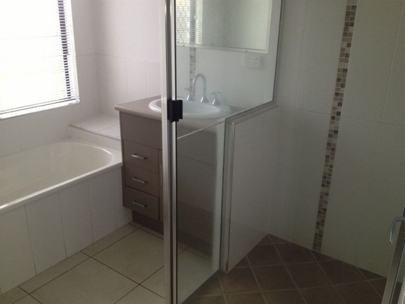 69 Lady Musgrave Circuit, Burdell QLD 4818