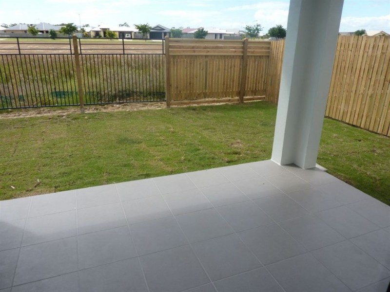 40 Tipperary  Street, Mount Low QLD 4818