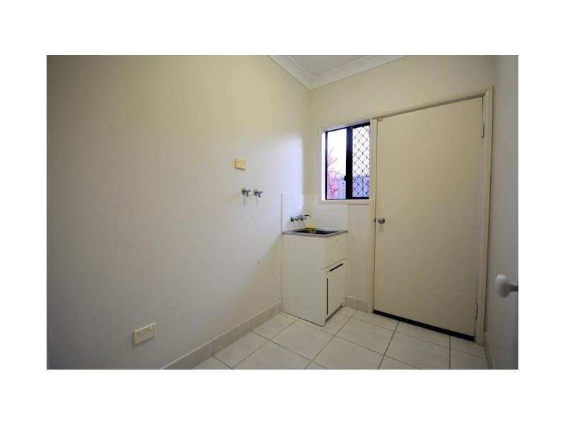 28 Donostia Cres, Bushland Beach QLD 4818