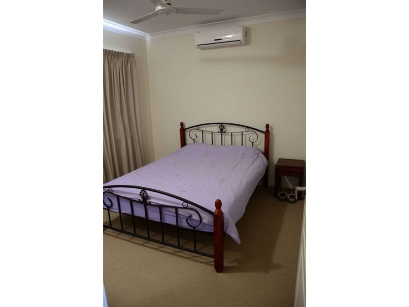 2 Oculina Street, Burdell QLD 4818