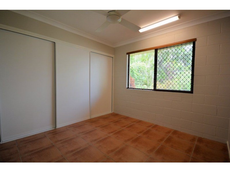 2 Manuka Court, Bushland Beach QLD 4818