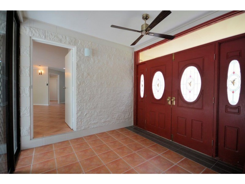 2 Manuka Court, Bushland Beach QLD 4818