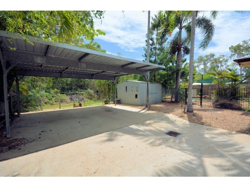 2 Manuka Court, Bushland Beach QLD 4818