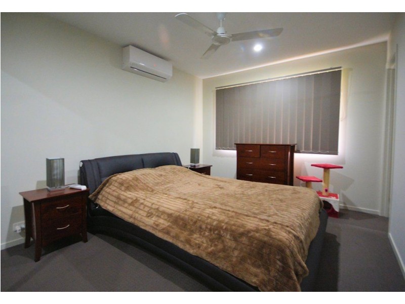 43 Hillock Cres, Bushland Beach QLD 4818