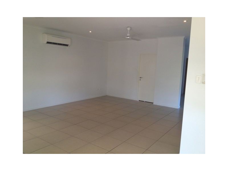 19 Coolaree Drive, Bushland Beach QLD 4818