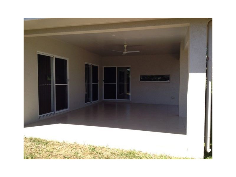 19 Coolaree Drive, Bushland Beach QLD 4818