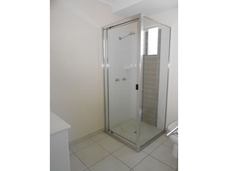 20 Daydream cct, Burdell QLD 4818