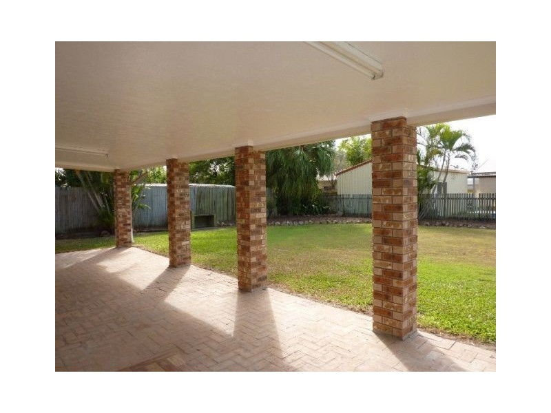 7 Hillview Road, Deeragun QLD 4818