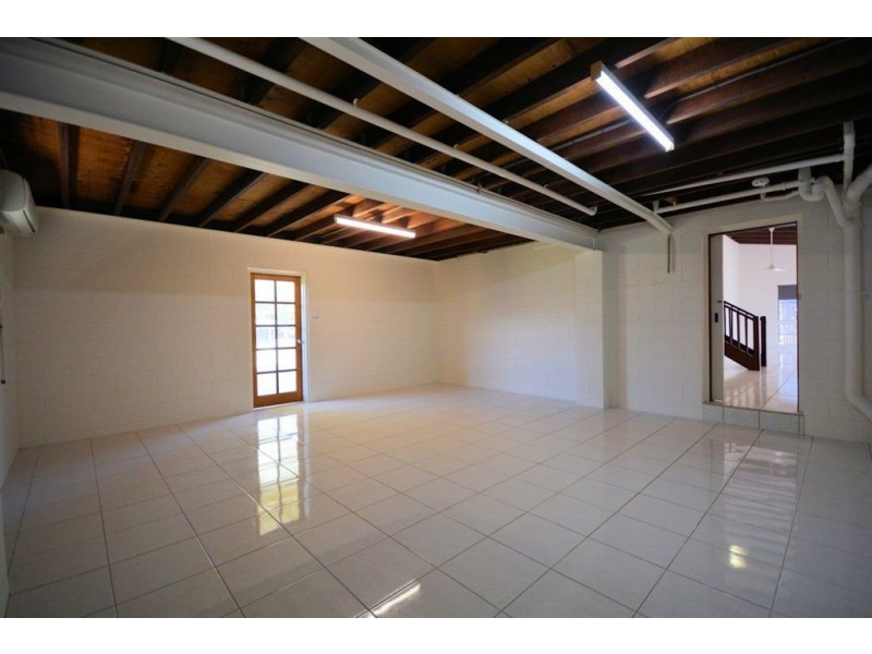 71 Marina Drive, Bushland Beach QLD 4818