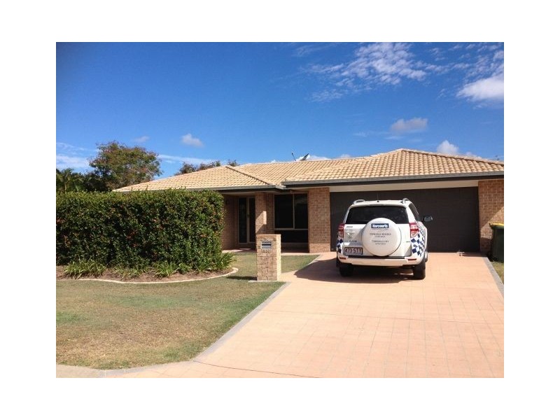 18 Dickenson Place, Kirwan QLD 4817