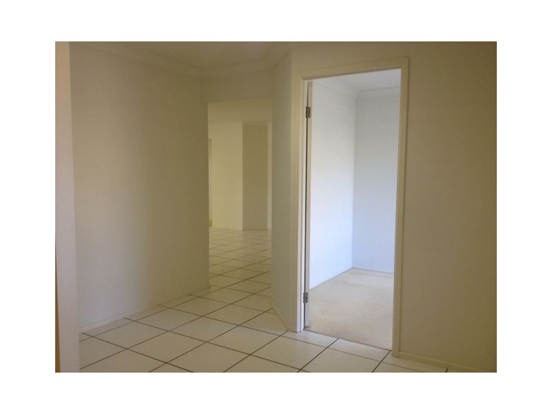 18 Dickenson Place, Kirwan QLD 4817