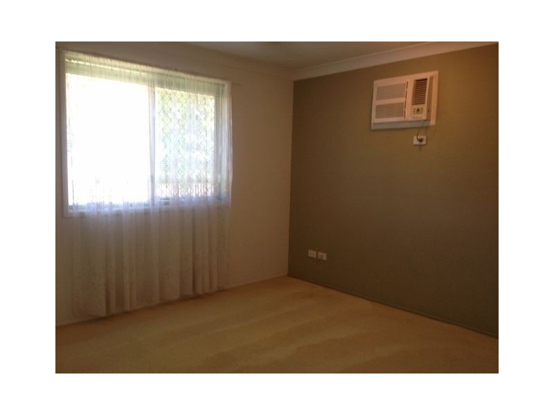 18 Dickenson Place, Kirwan QLD 4817