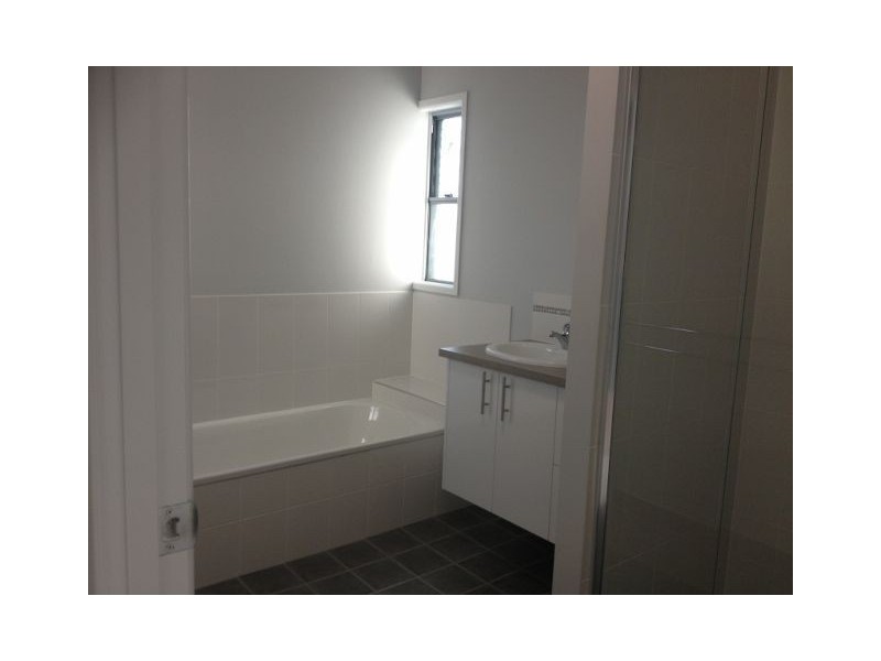 41 Hillock Street, Bushland Beach QLD 4818