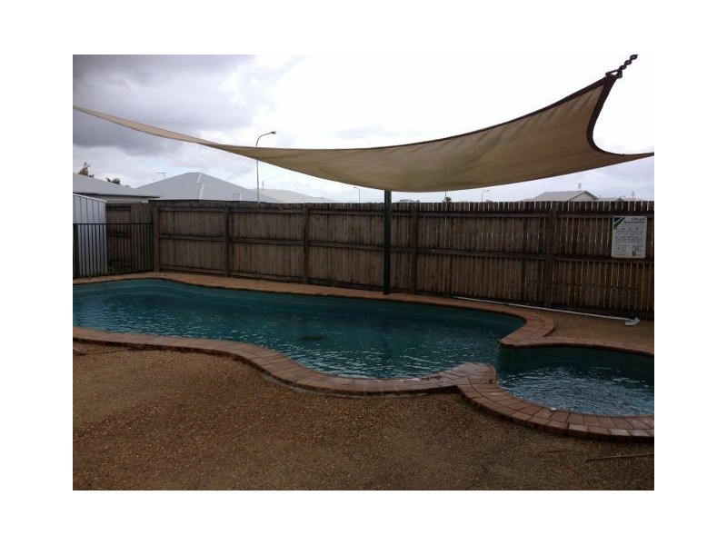 8 Biraldo Court, Burdell QLD 4818