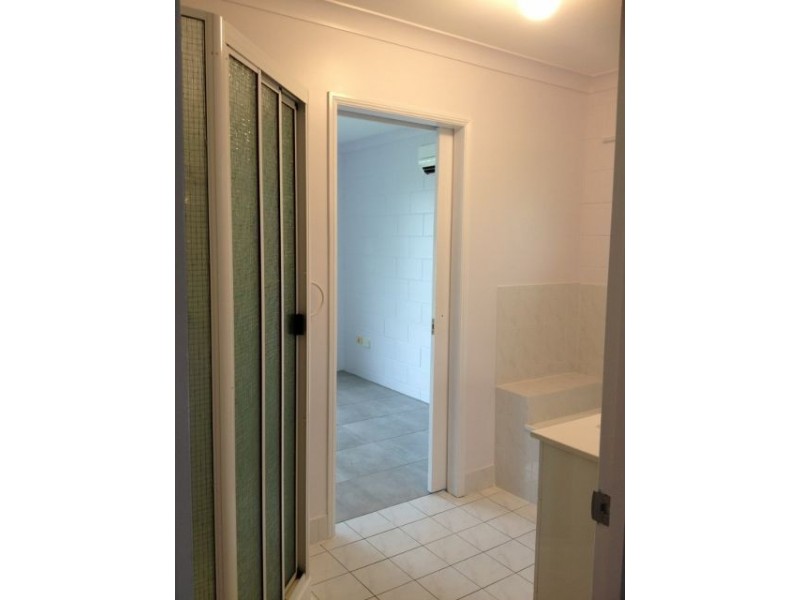 8 Biraldo Court, Burdell QLD 4818