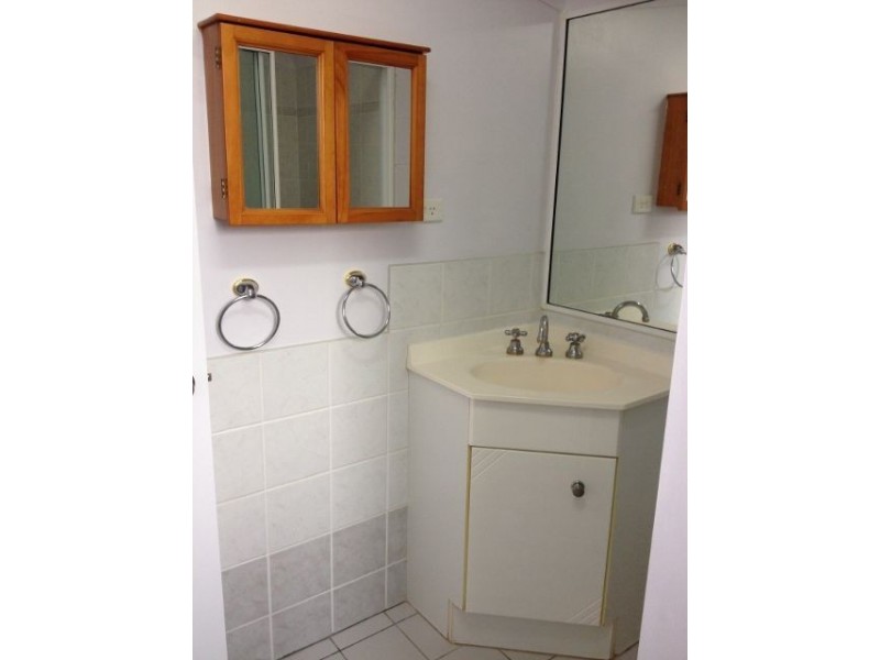 8 Biraldo Court, Burdell QLD 4818