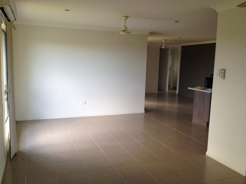 6 Meridian Court, Burdell QLD 4818