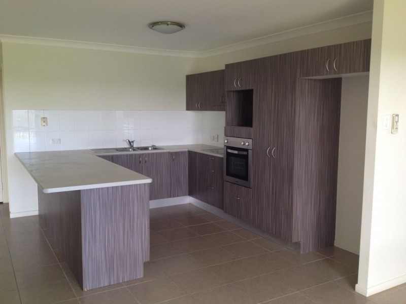 6 Meridian Court, Burdell QLD 4818