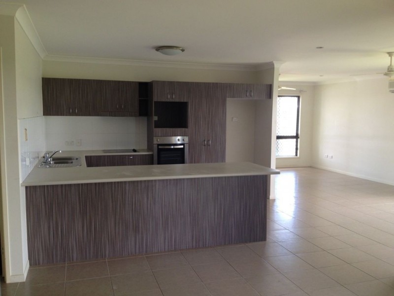 6 Meridian Court, Burdell QLD 4818