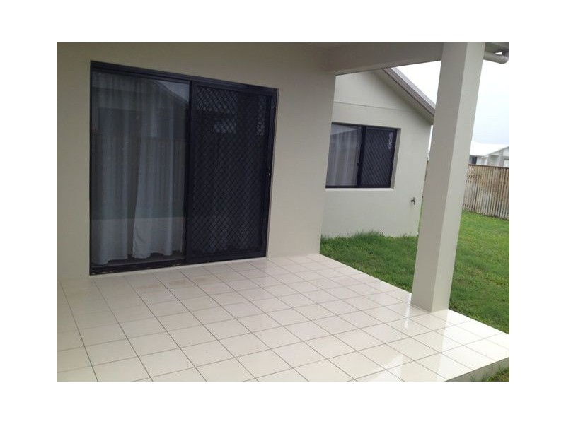 10 Daydream Circuit, Burdell QLD 4818