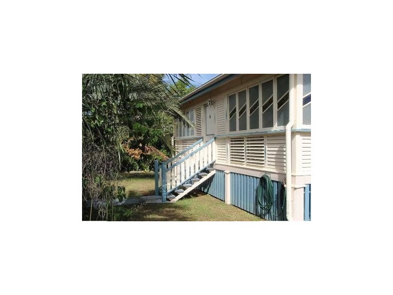 14 Echlin Street, West End QLD 4810