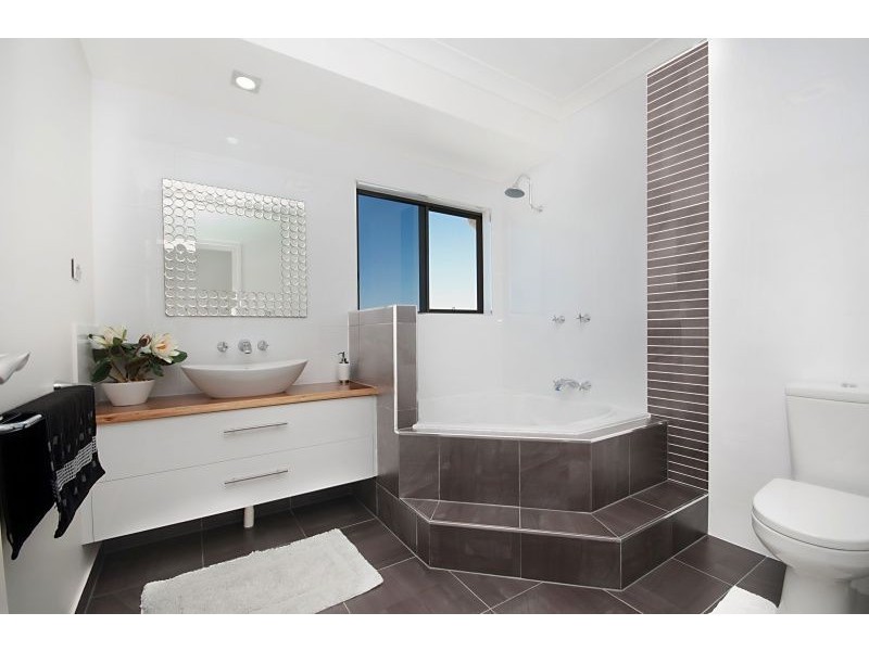 95 Goicoechea Drive, Bushland Beach QLD 4818