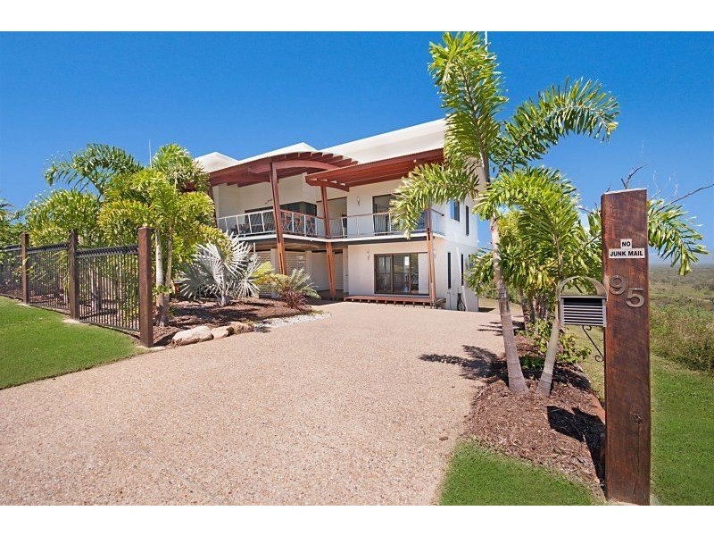 95 Goicoechea Drive, Bushland Beach QLD 4818