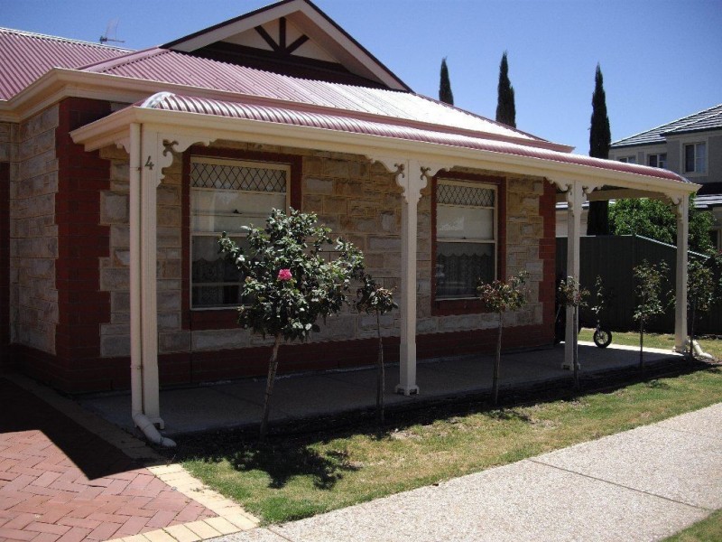 4 Oriole Walk, Mawson Lakes SA 5095