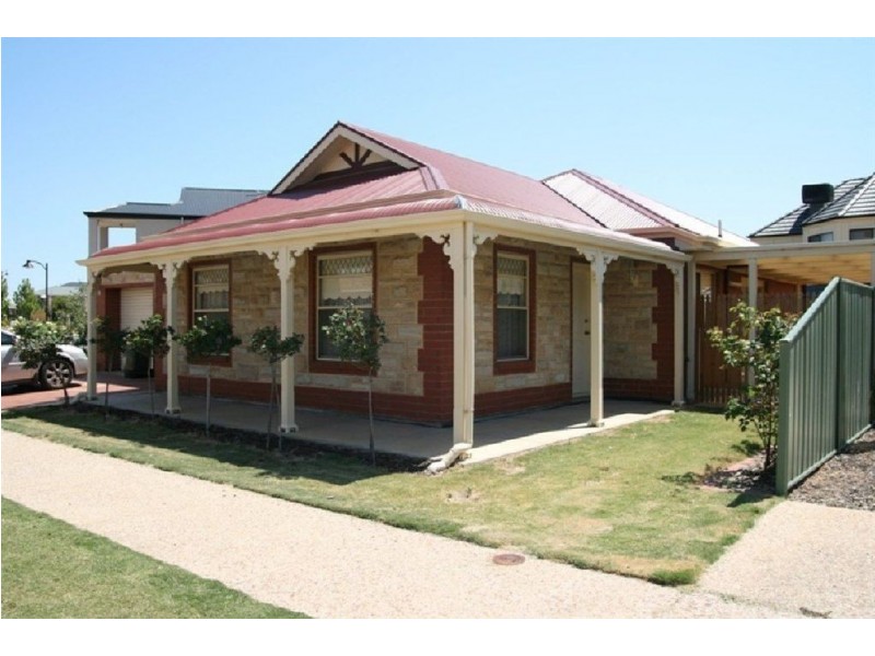 4 Oriole Walk, Mawson Lakes SA 5095