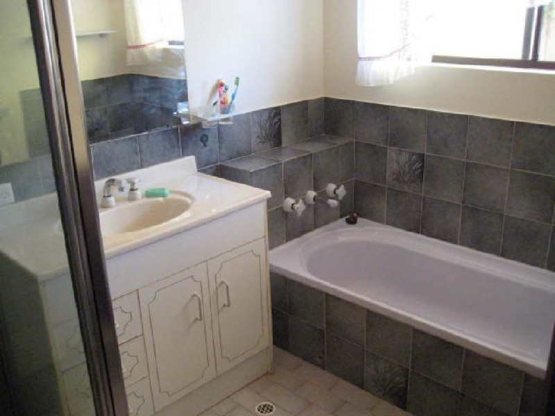 19 Holness Avenune, Gawler East SA 5118