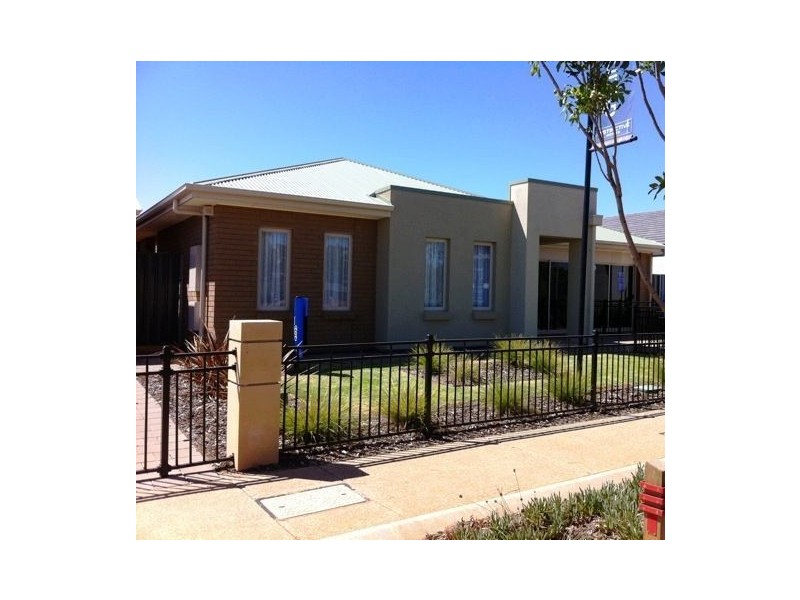 12 East Parkway, Andrews Farm SA 5114