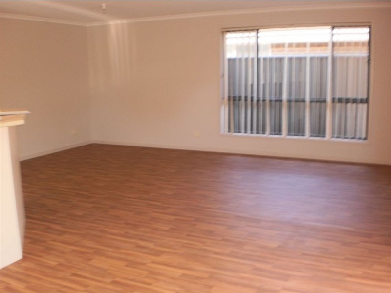 1832 Semillion Crescent, Andrews Farm SA 5114