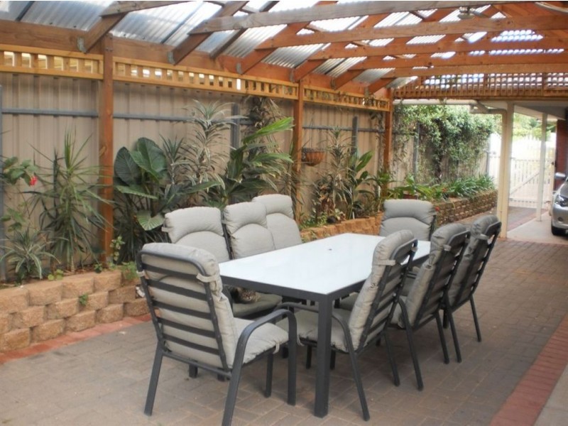 17 Holmes Street, Willaston SA 5118