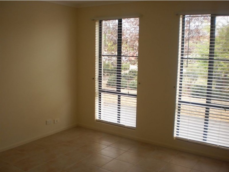 31 Thiele Crescent, Evanston Park SA 5116